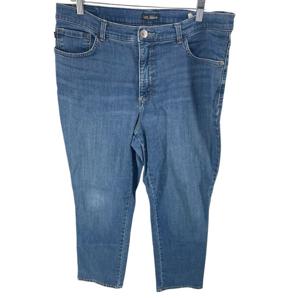 Lee Women's Classic Fit Straight Leg Ankle Jeans Blue Denim Medium Wash Size 14